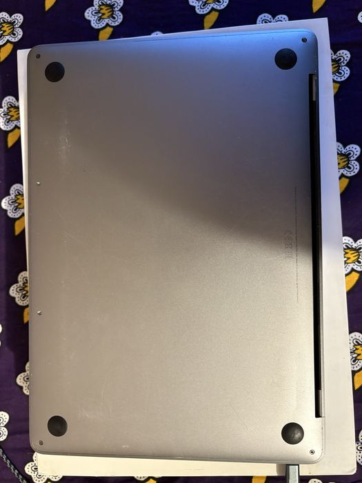 MacBook Pro 2017 8Gb 256Gb uszkodzony