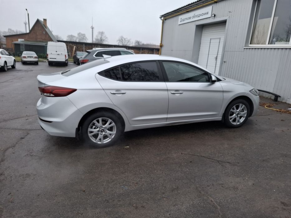 Здам в оренду на довготривалий термін Hyundai Elantra