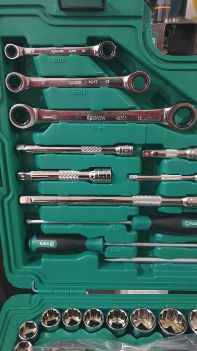 Conjunto de ferramentas 150 peças de 1/4" e 3/8" e 1/2" SATA