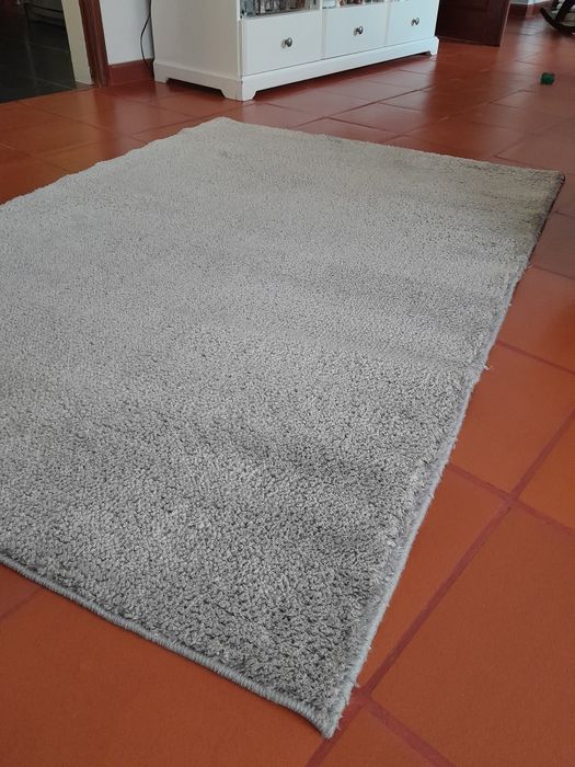 Light gray rug64750560570627121
