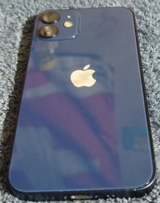Продам Apple 12 мини