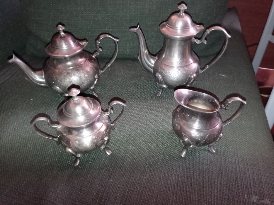 Conjunto de chá muito antigo