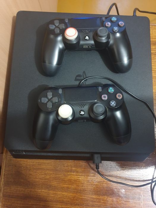 Sony playstation slim 4