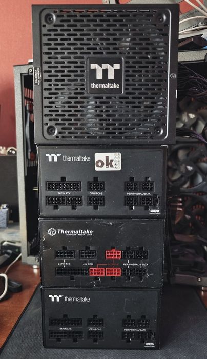 Блок живлення питания модульный Thermaltake GF1 ARGB 750  Gold