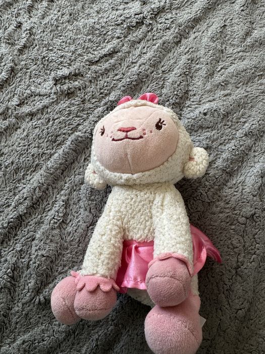 Мʼяка іграшка овечка Леммі