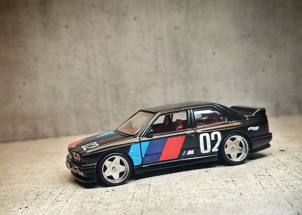 Model BMW M3 E30 Hot Wheels