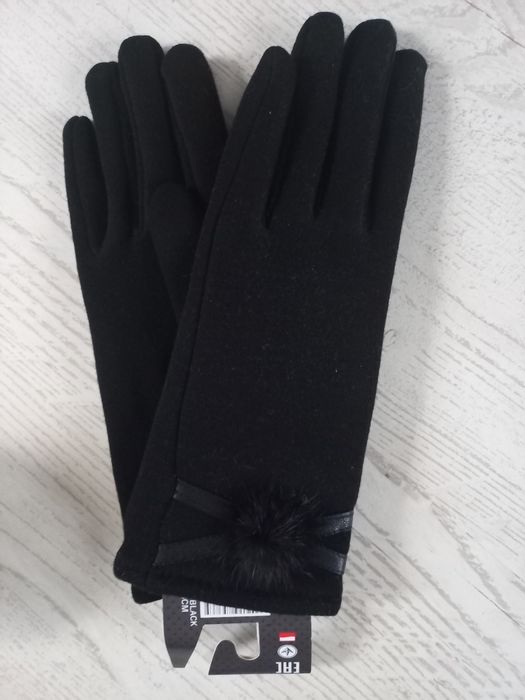 Nowe rękawiczki czarne materiałowe zimowe eleganckie