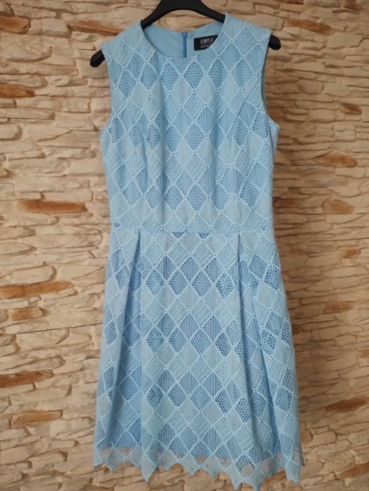 Piękna suknia z Simple