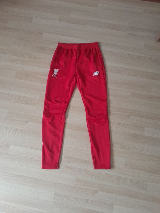 Спортивные футбольные штаны Liverpool S New Balance Оригинал