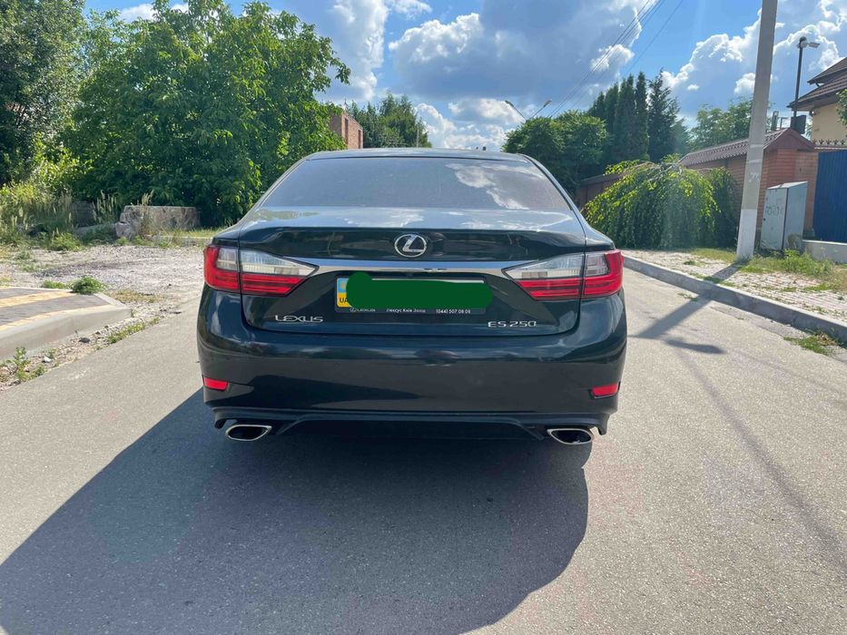 Продам офіційний LEXUS ES 250
