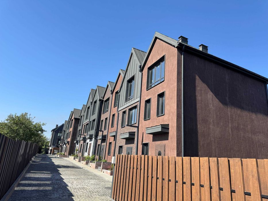 Таунхаус. Петропалівська борщагівка, вул. Живописна. ТОП ЛОКАЦІЯ!!!