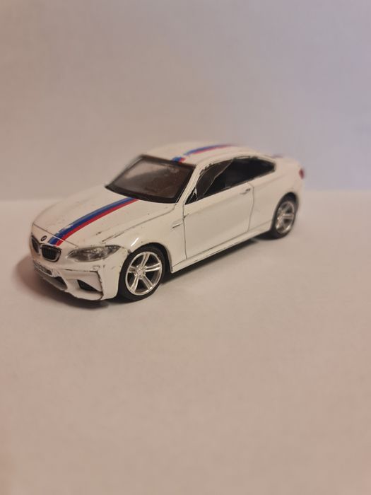 BMW M2 CMC TOY 1:43 Złom modelarski
