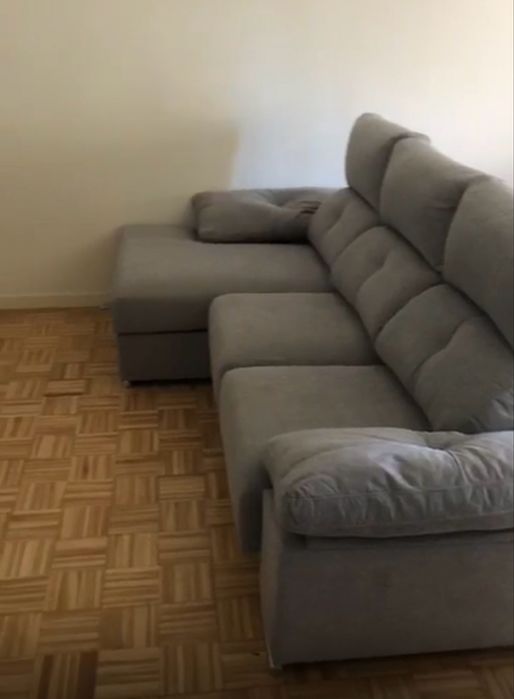 sofa chaise longue e restantes acentos extenciveis como novo