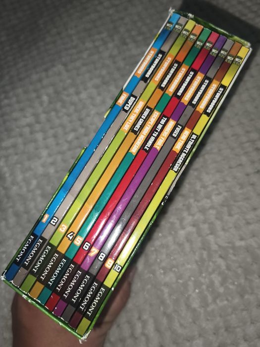 Egmond, Ben 10  збірка оповідань 10 книжок