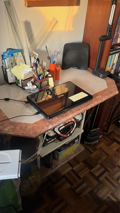 Vendo Conjunto Mármore (Mesa Jantar + Mesa de Apoio + Secretária)