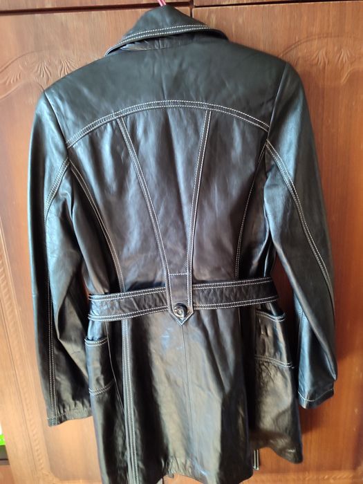 Продам шкіряний плащ