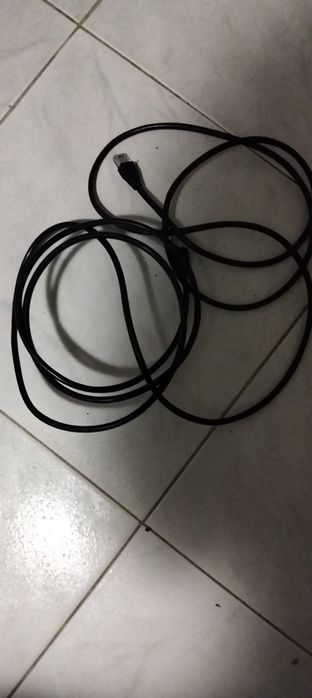 PlayStation 3 em ótimo estado + cabos + comando