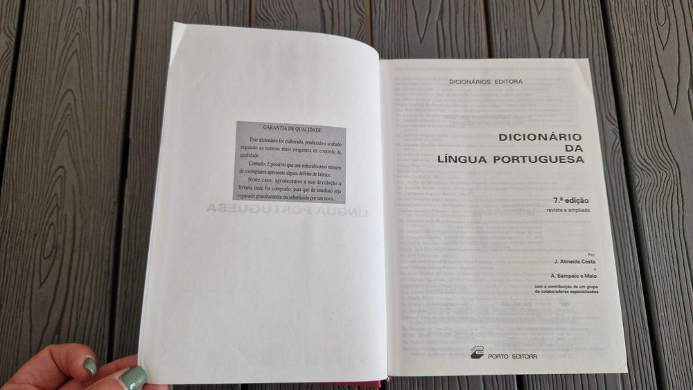 Dicionário da Língua Portuguesa, 7ª Edição, Porto Editora