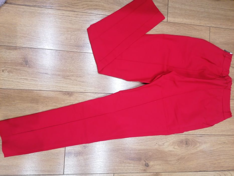 Жіночі червоні брюки, М
