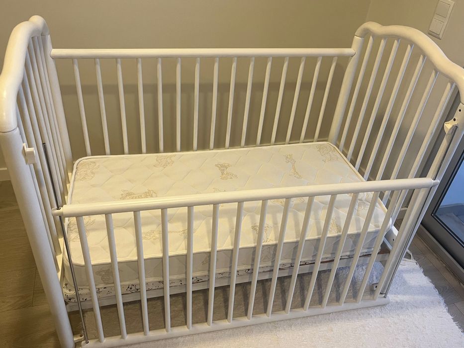 Cama de criança como nova