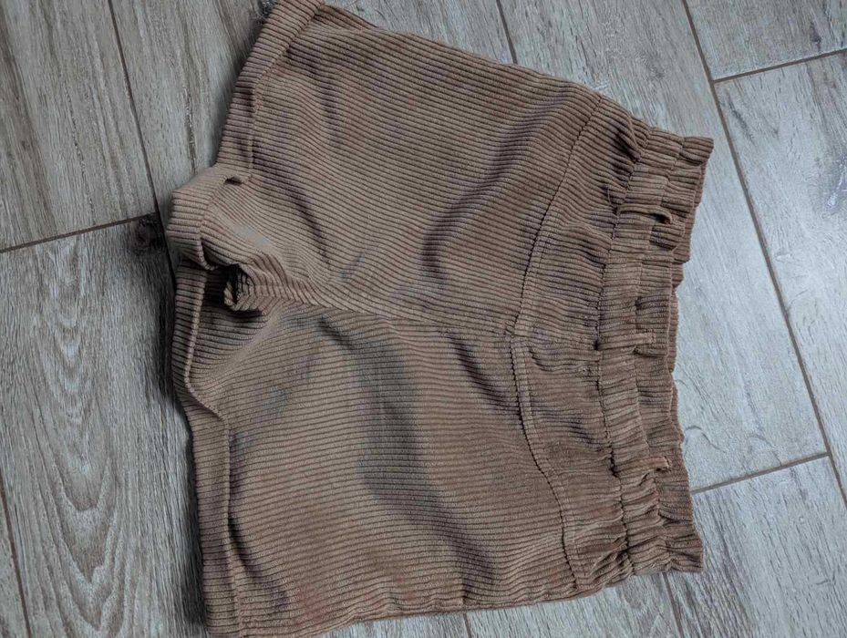 Шорти для дівчинки