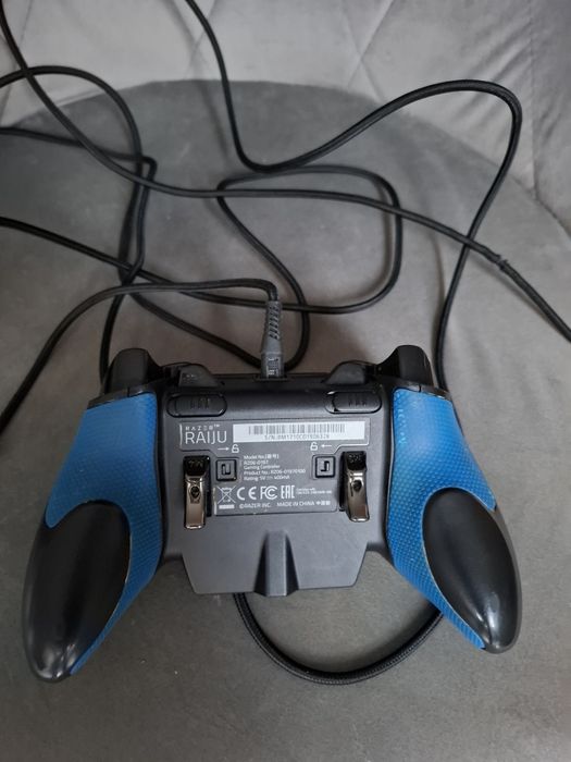 Pad ps4 gamingowy przewodowy Razer Raiju
