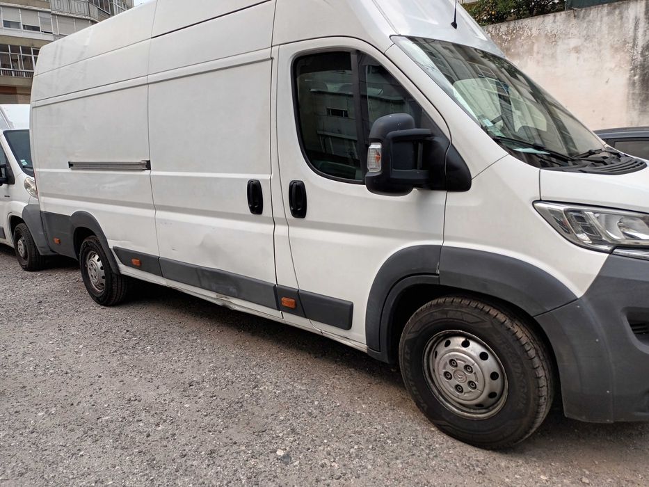 Vende-se Empresa de Transportes com Alvará e Licença Comunitária