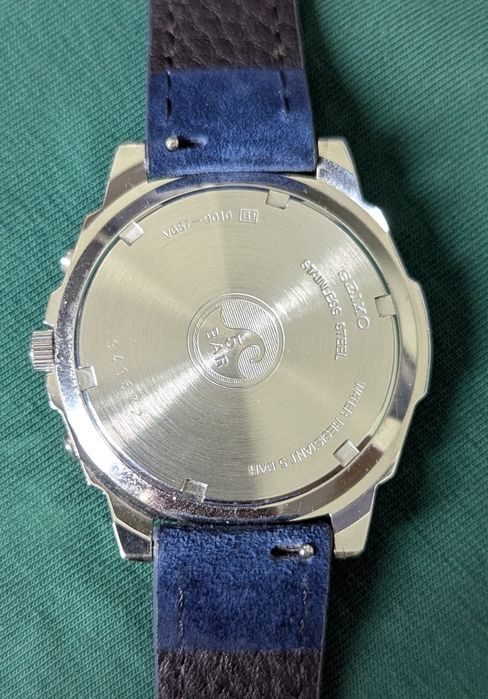 Продам оригинальные японские наручныЧасы Seiko Chronograph 50M (модель V657-9010 [R1]).