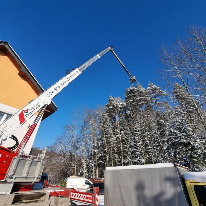 Usługi żuraw, dźwig dekarski 37m