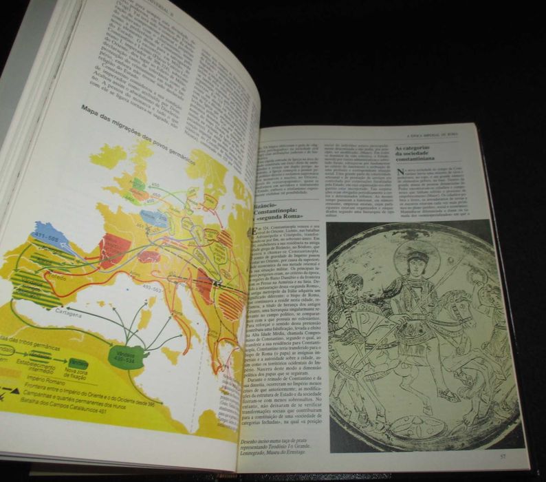 Livro História Universal Atlas Histórico Pré História aos nossos Dias