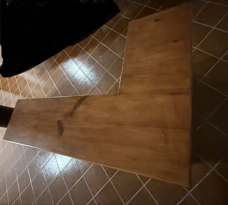 Vendo balcao de recepcao em madeira