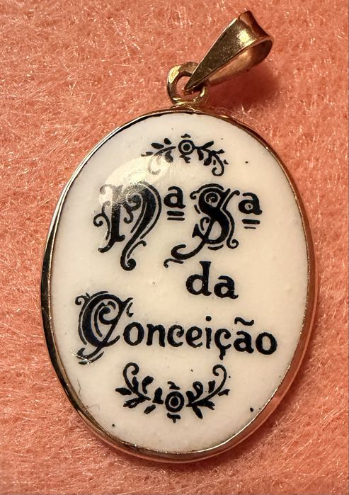 Medalha em ouro para fio da N Senhora da Conceição