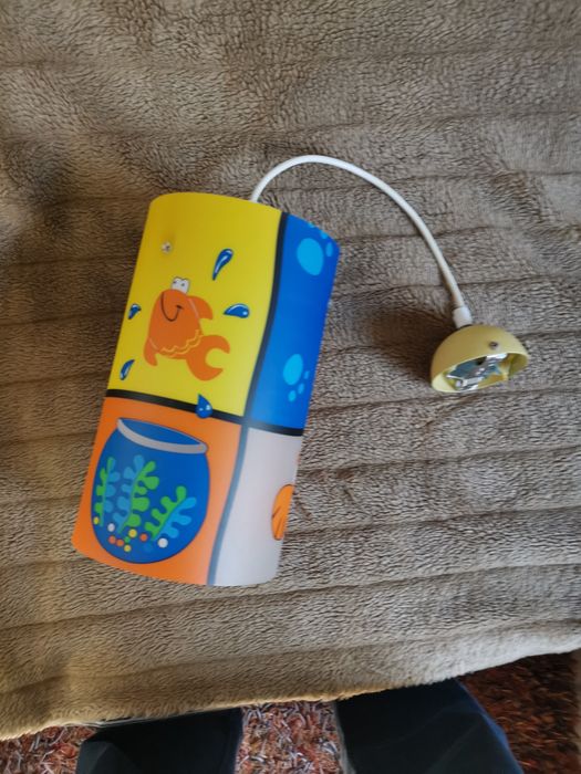 candeeiro teto quarto criança