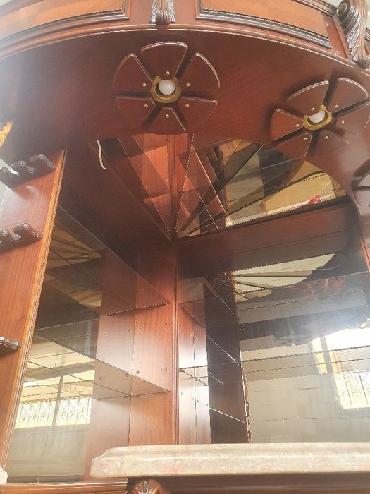 Bar como novo em raiz de Nogueira