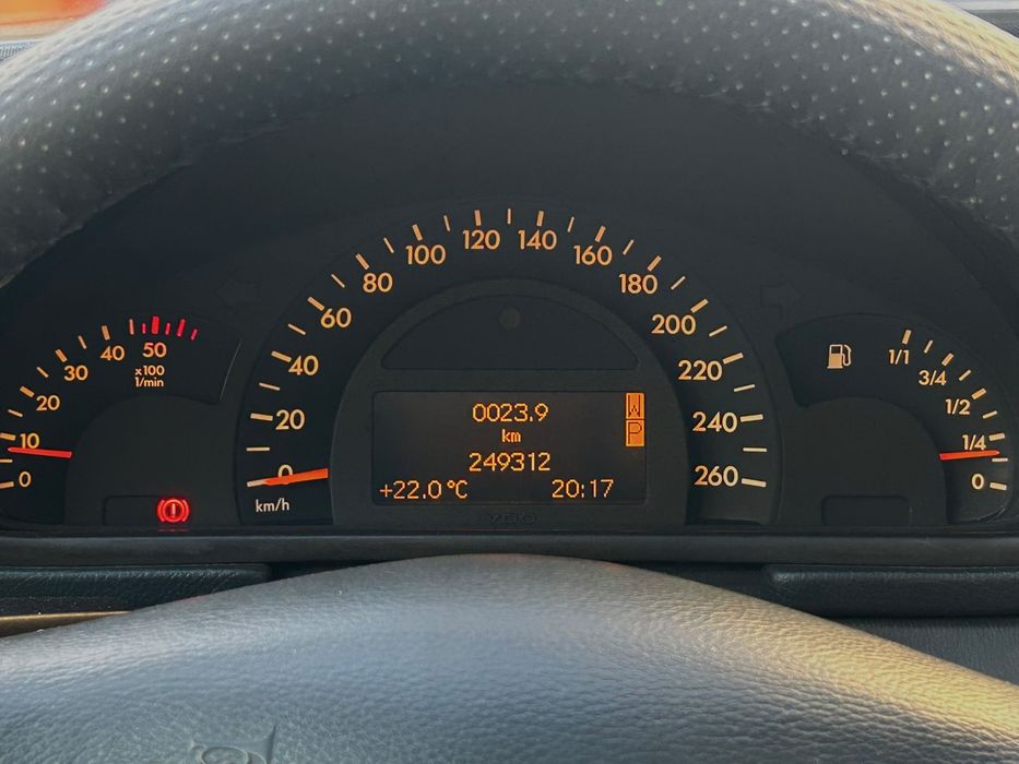 Mercedes c 220 cdi *249.000KM*