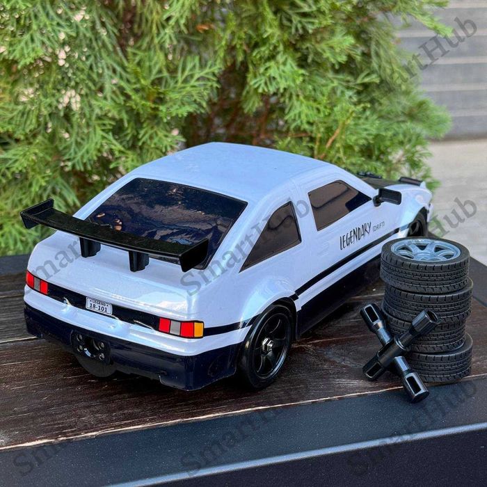 Дрифт машинка Toyota Trueno AE86 на радиоуправлении 28.5см 1:16 Белая