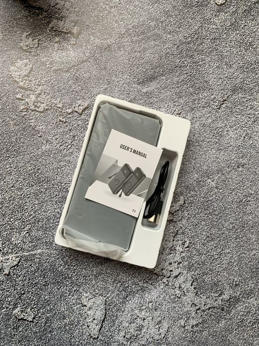 Premium Power Bank 30800mAh – вбудован проводи,бездротова зарядка!