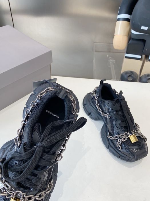 Кросівки Balenciaga Chain Lock чорні
