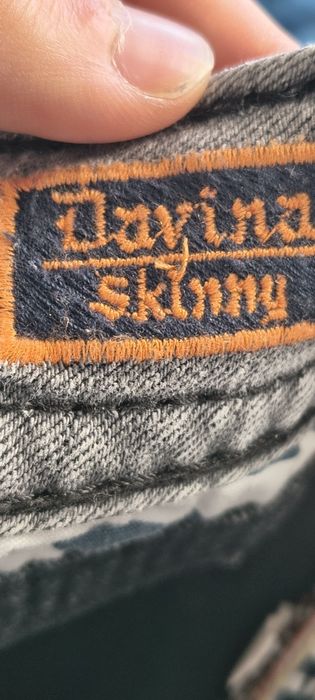 Jeansy Rock Revival Davina Skinny Szare Y2K Grunge Thick Stitch Kryształki R. 30