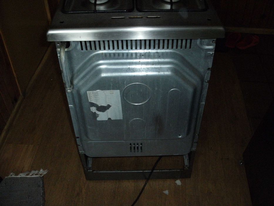 Kuchenka gazowo elektryczna- srebrna używana