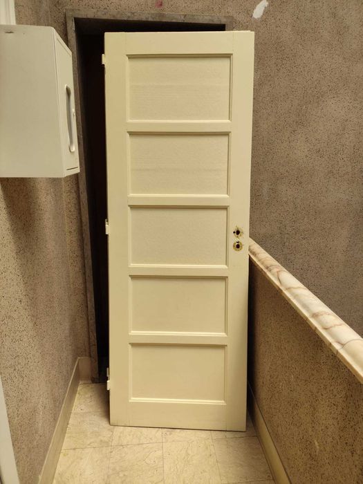 Portas de madeira maciça - madeira de qualidade