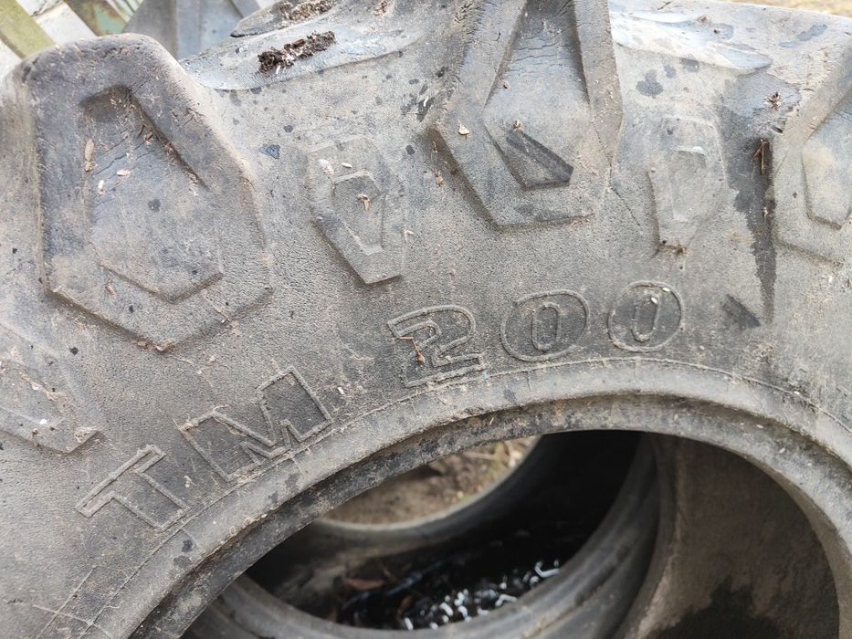 Komplet opon Pirelli 12.4 R20 wznacniane okazja MTZ Belarus Białoruś