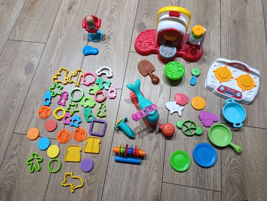 Play doh + kinetic sand