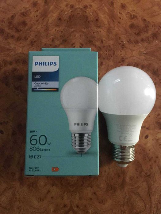 Лампочки Philips потужністю 8вт