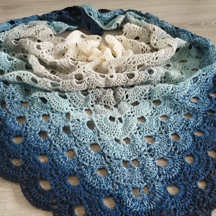 Chusta szydełkowa ombre