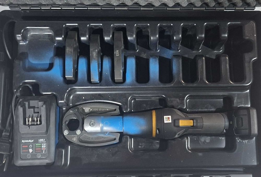 Zaciskarka "KAN-therm") Klauke Mini i szczęki typu M 15-28