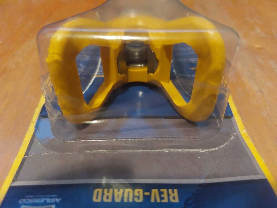REV-GUARD Uchwyt Dyszy Z Gwintem 7/8"