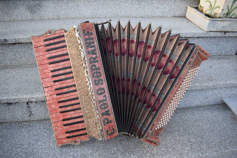 Acordeao Paolo Soprani