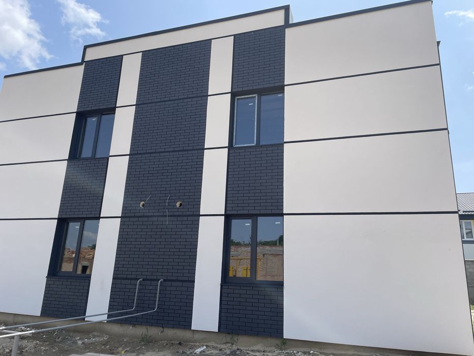 Котедж 117 кв.м з власною ділянкою