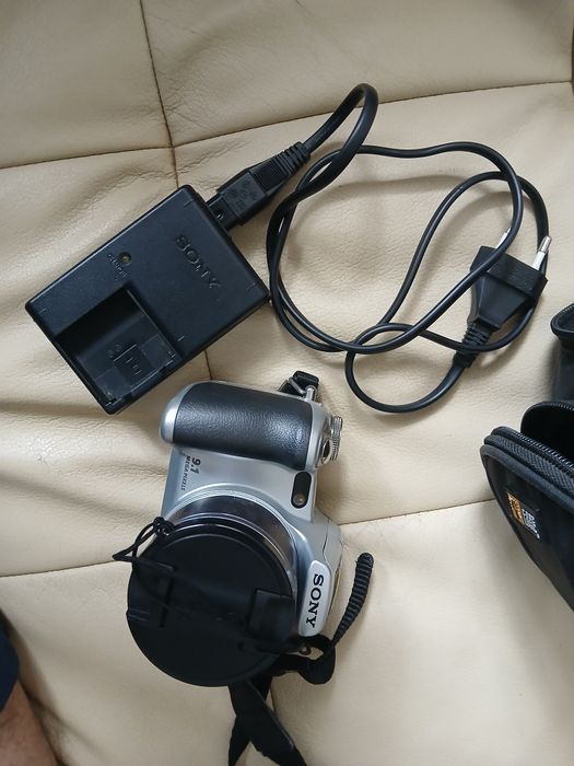 Aparat fotograficzny  Sony CyberShotH50